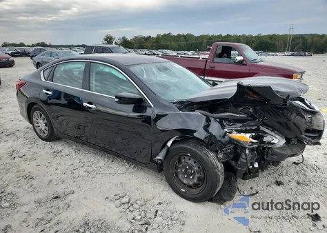 2018 Nissan Altima 2.5 z USA, uszkodzony, nr VIN 1N4AL3APXJC162779